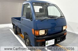 car_6b65edbb-0329-4b94-8474-