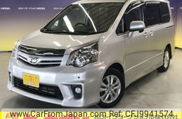 toyota noah 2011 -TOYOTA--Noah DBA-ZRR70W--ZRR70-0372068---TOYOTA--Noah DBA-ZRR70W--ZRR70-0372068-