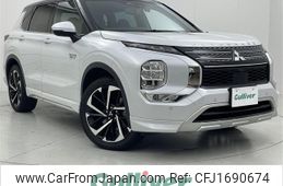mitsubishi outlander-phev 2022 CFJ1690674