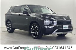 mitsubishi outlander-phev 2023 CFJ1641246