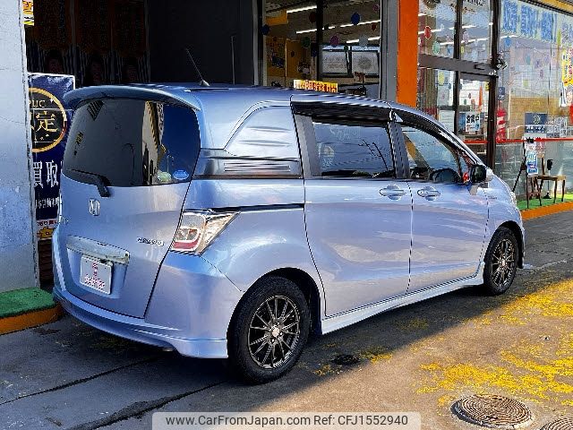 honda freed-spike 2013 CFJ1552940 image 2