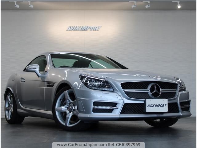 mercedes-benz slk-class 2011 quick_quick_172448_WDD1724482F019609 image 2