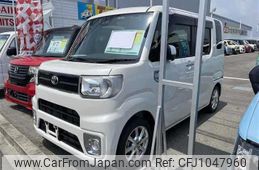 toyota pixis-mega 2018 -TOYOTA--Pixis Mega LA700A--0017867---TOYOTA--Pixis Mega LA700A--0017867-