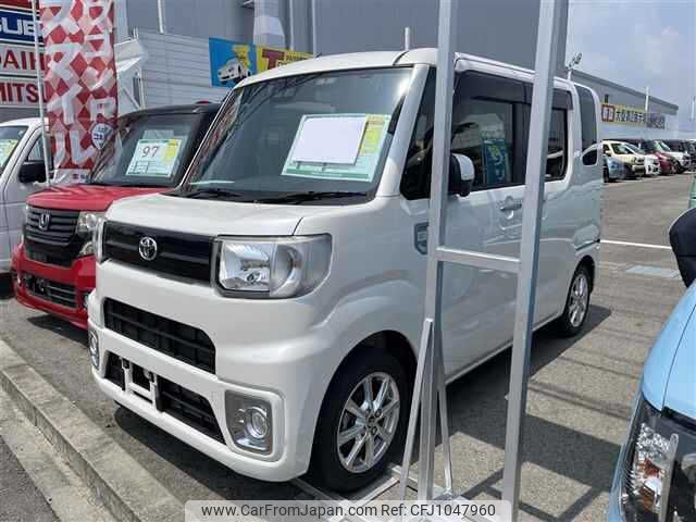 toyota pixis-mega 2018 -TOYOTA--Pixis Mega LA700A--0017867---TOYOTA--Pixis Mega LA700A--0017867- image 1