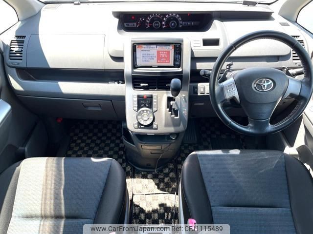 toyota voxy 2009 quick_quick_ZRR70W_ZRR70-0254527 image 2