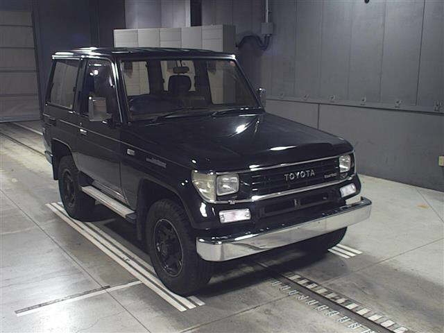 car_6ba1a8b6-57f3-4421-8c0f-