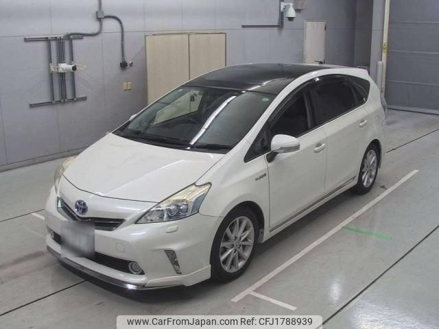 toyota prius-α 2015 CFJ1788939 image 1