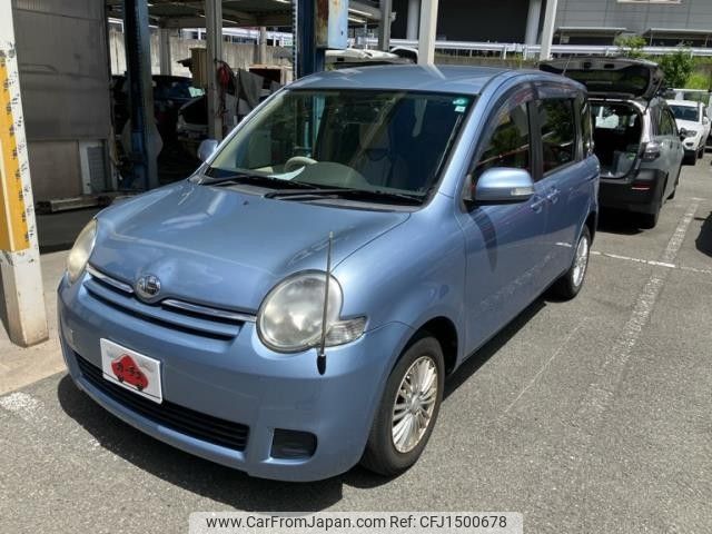 toyota sienta 2012 CFJ1500678 image 1