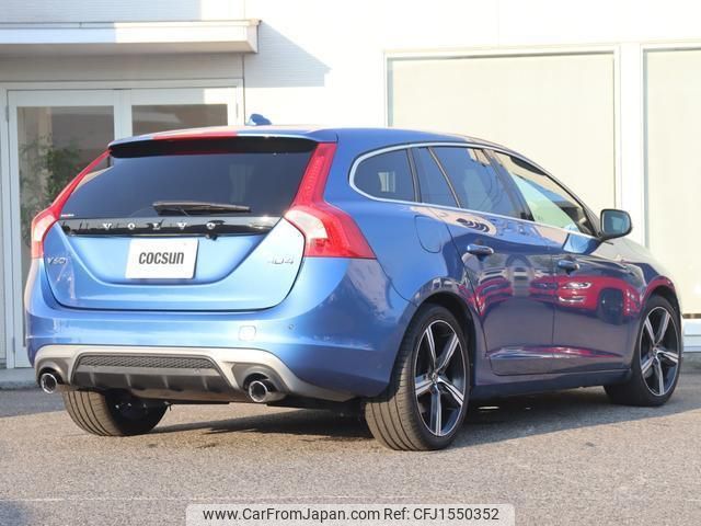 volvo v60 2016 CFJ1550352 image 2