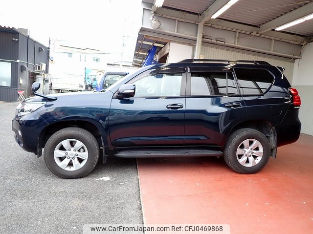 toyota land-cruiser-prado 2020 24231411 image 2