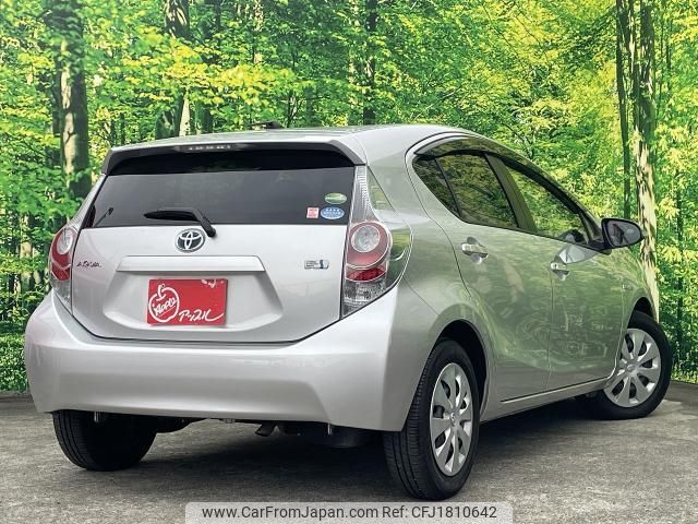 toyota aqua 2012 CFJ1810642 image 2