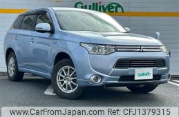 mitsubishi outlander-phev 2013 CFJ1379315