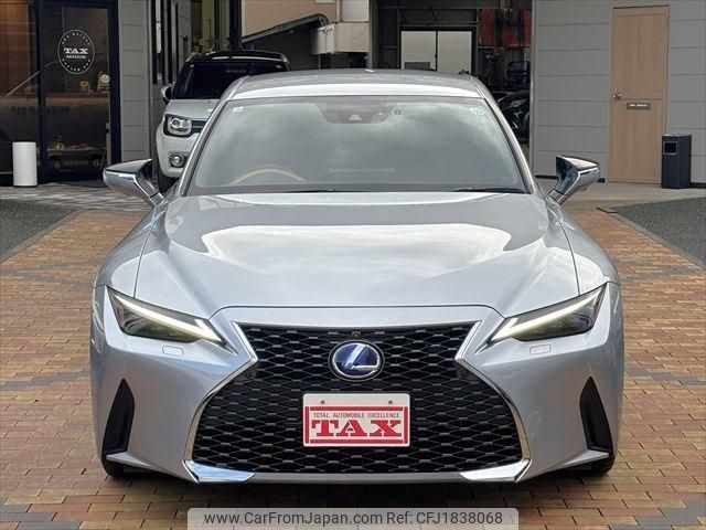lexus is 2020 CFJ1838068 image 2