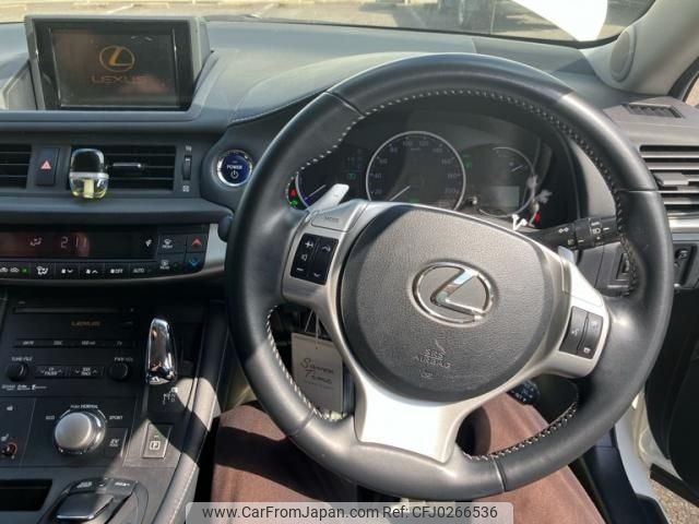 lexus ct 2011 -LEXUS--Lexus CT DAA-ZWA10--ZWA10-2036368---LEXUS--Lexus CT DAA-ZWA10--ZWA10-2036368- image 2