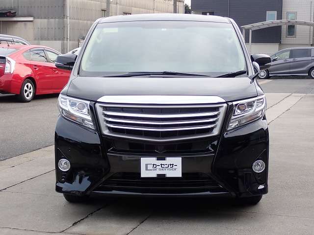 Used Toyota Alphard 17 Feb Cfj In Good Condition For Sale