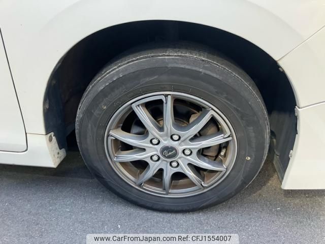 toyota esquire 2016 CFJ1554007 image 2
