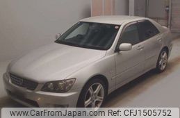 toyota altezza 2004 CFJ1505752