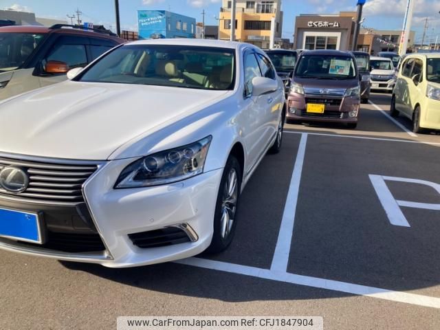 lexus ls 2017 CFJ1847904 image 2