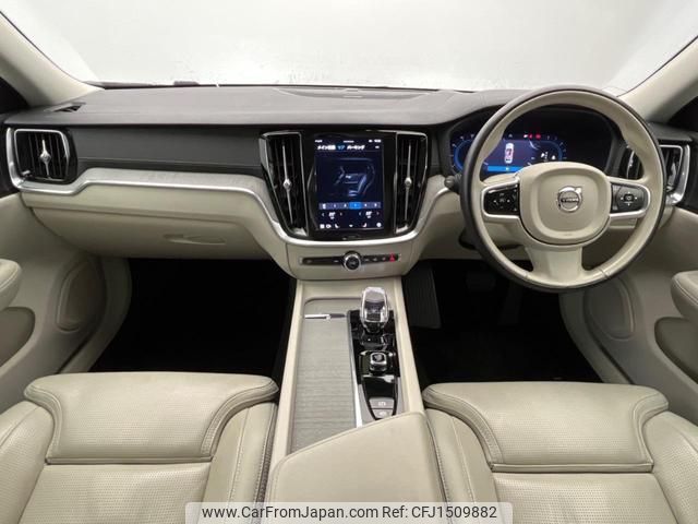 volvo v60 2022 CFJ1509882 image 2