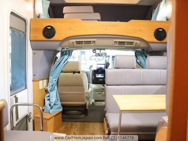 toyota grand-hiace 2002 GOO_JP_700030304130250511002 image 2