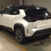 toyota yaris-cross 2022 CFJ1842733 image 5