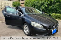 volvo v40 2013 CFJ1555278