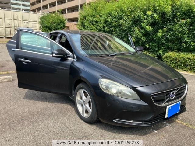volvo v40 2013 CFJ1555278 image 1