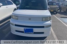 toyota bb 2004 CFJ1811883
