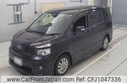toyota voxy 2013 -TOYOTA 【京都 302み8744】--Voxy ZRR70W-0540872---TOYOTA 【京都 302み8744】--Voxy ZRR70W-0540872-