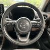 toyota yaris-cross 2022 CFJ1854223 image 11