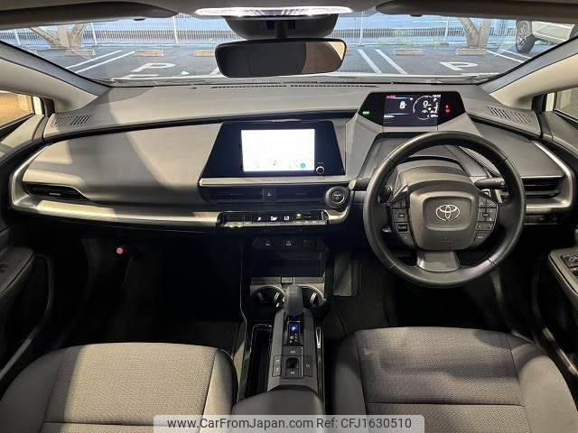 toyota prius 2023 CFJ1630510 image 2