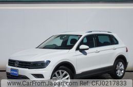 volkswagen tiguan 2017 -VOLKSWAGEN--VW Tiguan ABA-5NCZE--WVGZZZ5NZJW835835---VOLKSWAGEN--VW Tiguan ABA-5NCZE--WVGZZZ5NZJW835835-