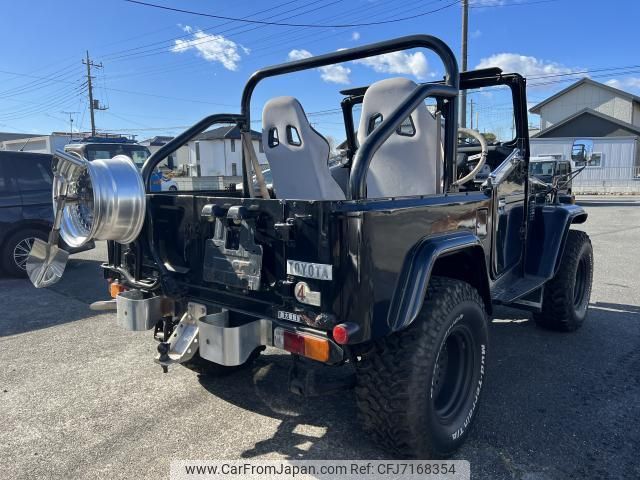 toyota land-cruiser-40 1981 quick_quick_K-BJ41Vkai_BJ41012561 image 2