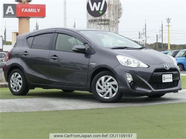 toyota aqua 2015 -TOYOTA--AQUA DAA-NHP10--NHP10-2412449---TOYOTA--AQUA DAA-NHP10--NHP10-2412449- image 1