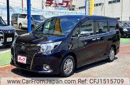 toyota esquire 2017 CFJ1515709