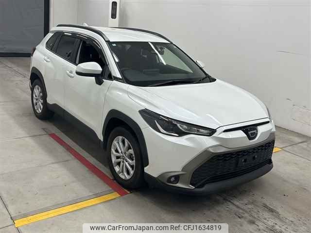toyota corolla-cross 2024 CFJ1634819 image 1