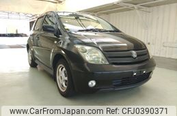 toyota ist 2004 ENHANCEAUTO_1_ea290165