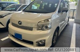 toyota voxy 2012 -TOYOTA--Voxy DBA-ZRR70W--ZRR70-0524630---TOYOTA--Voxy DBA-ZRR70W--ZRR70-0524630-