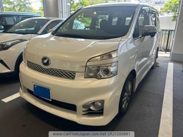 toyota voxy 2012 -TOYOTA--Voxy DBA-ZRR70W--ZRR70-0524630---TOYOTA--Voxy DBA-ZRR70W--ZRR70-0524630- image 1