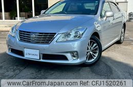toyota crown 2011 CFJ1520261