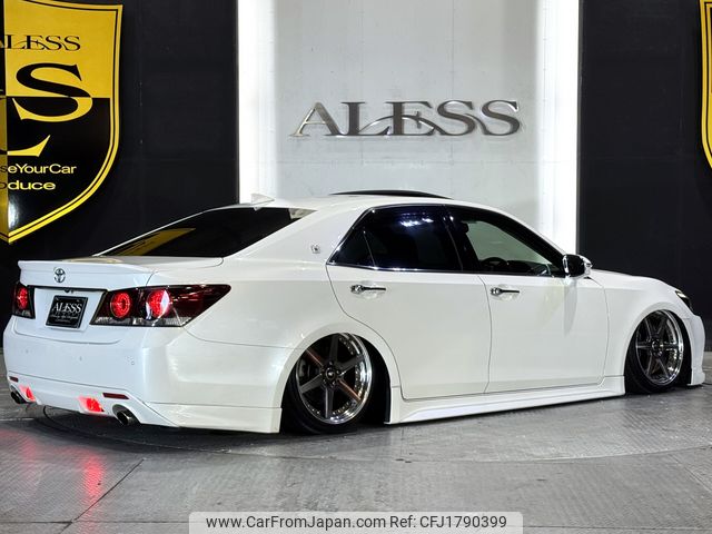 toyota crown-athlete-series 2015 CFJ1790399 image 2