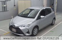 toyota vitz 2017 -TOYOTA--Vitz DBA-KSP130--KSP130-2215060---TOYOTA--Vitz DBA-KSP130--KSP130-2215060-