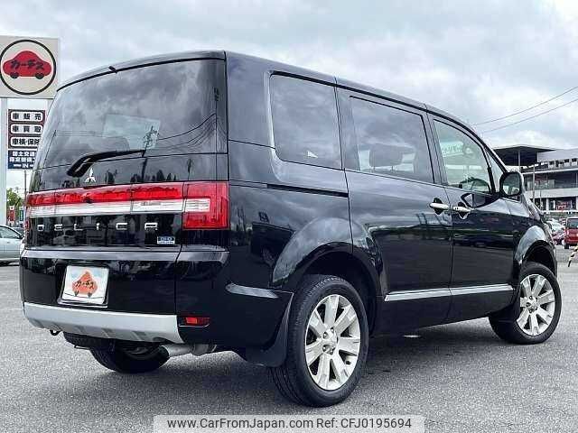 mitsubishi delica-d5 2013 504928-923805 image 2