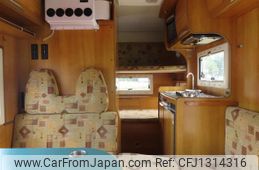 toyota camroad 2005 GOO_JP_700040379030250620001