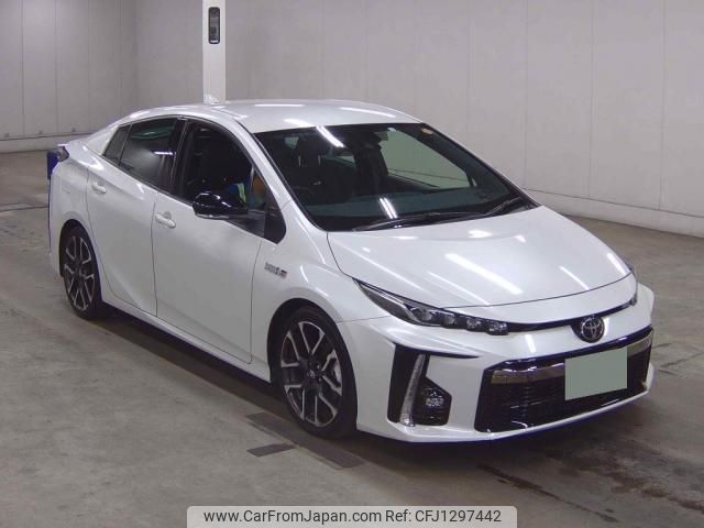 toyota prius-phv 2021 quick_quick_6LA-ZVW52_ZVW52-3181794 image 1