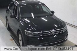 volkswagen tiguan 2016 -VOLKSWAGEN--VW Tiguan 5NCZE-HW843200---VOLKSWAGEN--VW Tiguan 5NCZE-HW843200-