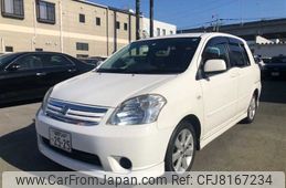 toyota raum 2006 BD221203A9303