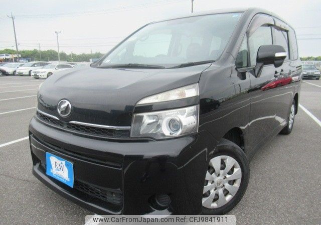 toyota voxy 2011 REALMOTOR_Y2024050200F-21 image 1