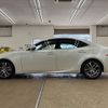 lexus is 2017 CFJ1647346 image 18