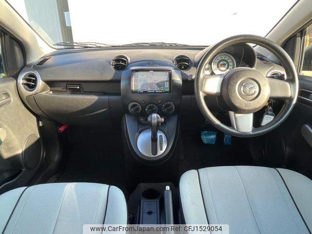 mazda demio 2011 CFJ1529054 image 2